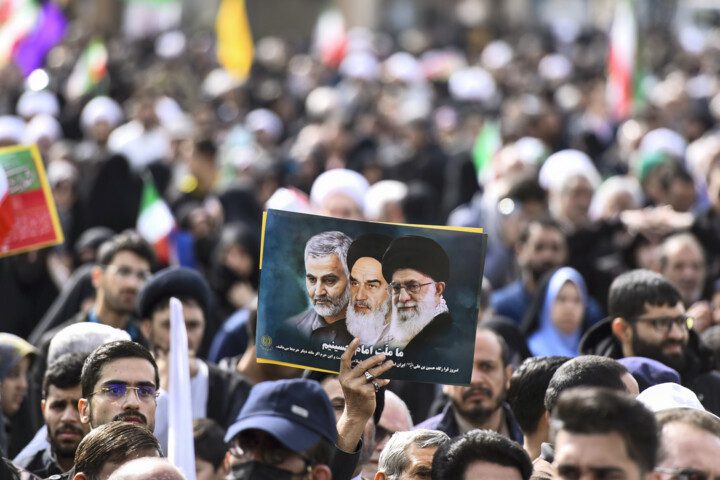بانگ «الله اکبر» در آسمان مراغه طنین‌انداز شد