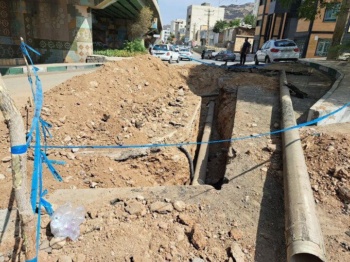 توضیحات آبفادرباره قطعی آب درخرم آباد؛گرفتگی لوله‌ها وتاخیر در تعمیرات