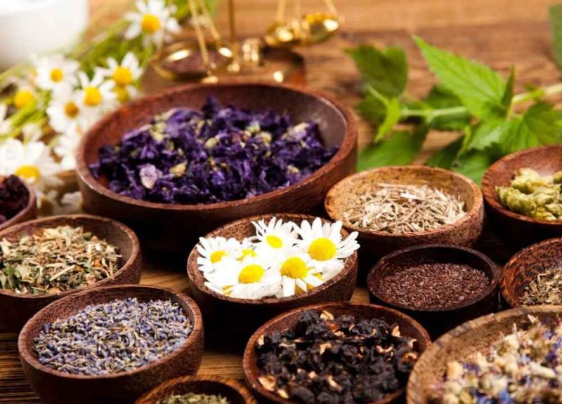 گیاهان دارویی خواب آور؛ بابونه بهارنارنج گل گاوزبان آرامش بخش - آراد برندینگ